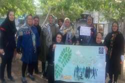 برگزاری همایش پیاده روی با محوریت برنامه های هفته ملی سلامت و پویش سلامتی را قدم بزن در پارک شهرک محمدیه شهرستان اسلامشهر
